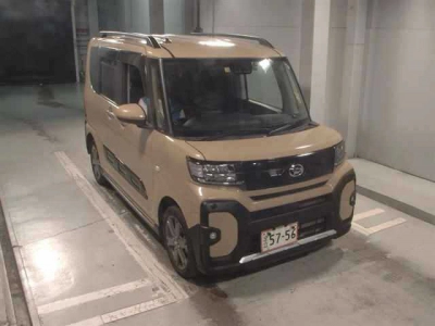 DAIHATSU TANTO FUN CROSS