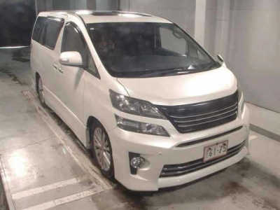 TOYOTA VELLFIRE