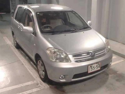 TOYOTA RAUM