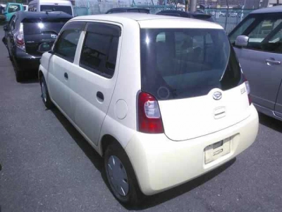 DAIHATSU ESSE