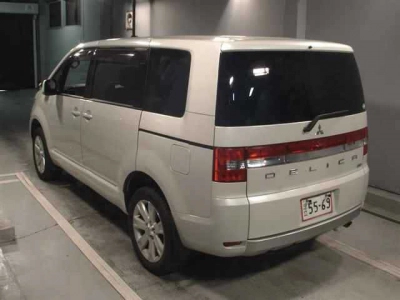 MITSUBISHI DELICA D:5
