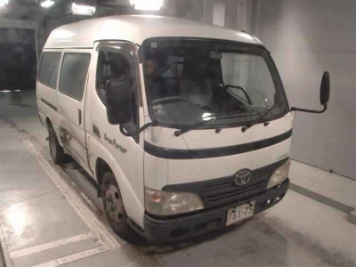 TOYOTA DYNA VAN