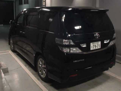 TOYOTA VELLFIRE
