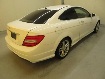 MERCEDES BENZ C CLASS