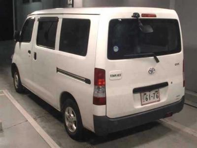 TOYOTA TOWN ACE VAN