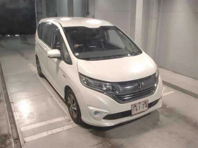 HONDA FREED + HYBRID