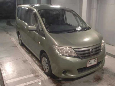 NISSAN SERENA