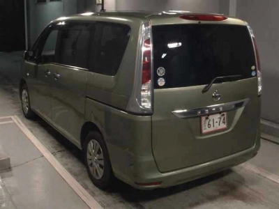 NISSAN SERENA