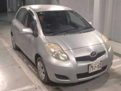 TOYOTA VITZ