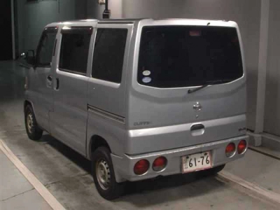 NISSAN CLIPPER VAN