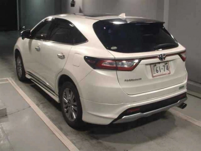 TOYOTA HARRIER