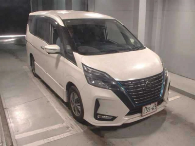 NISSAN SERENA