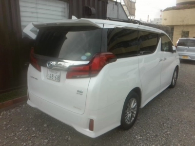 TOYOTA ALPHARD