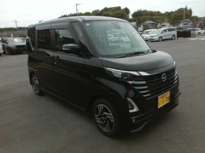 NISSAN ROOX
