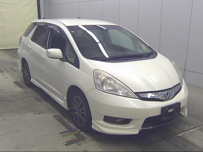 HONDA FIT SHUTTLE