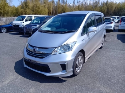 HONDA FREED HYBRID