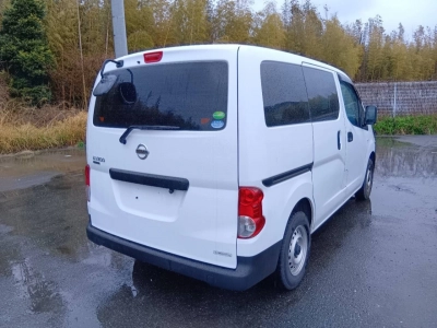 NISSAN NV200 VANETTE VAN