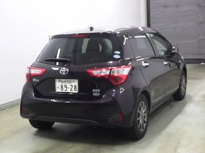 TOYOTA VITZ