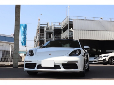 PORSCHE 718 BOXSTER