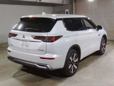 MITSUBISHI OUTLANDER PHEV
