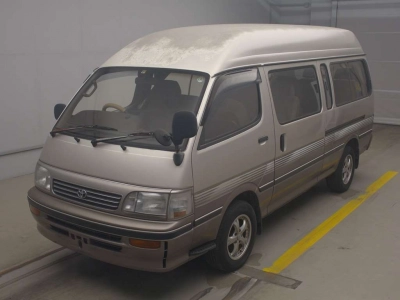 TOYOTA HIACE WAGON