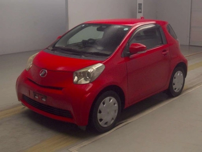 TOYOTA IQ