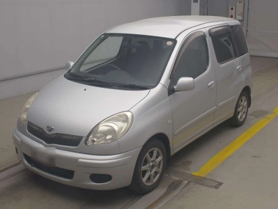 TOYOTA FUN CARGO