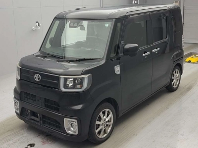 TOYOTA PIXIS MEGA