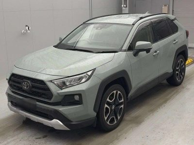 TOYOTA RAV4