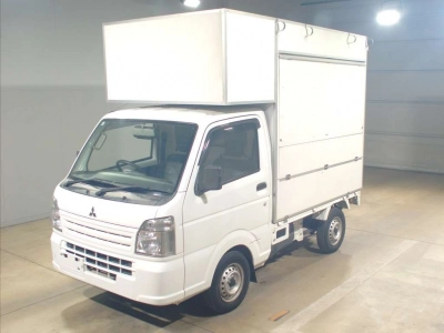 MITSUBISHI MINICAB TRUCK