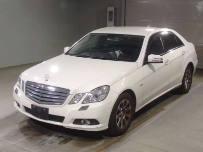 MERCEDES BENZ E CLASS