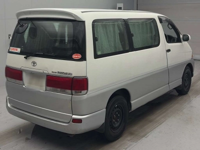 TOYOTA HIACE REGIUS
