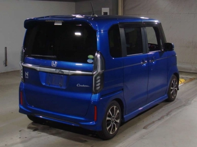 HONDA N BOX CUSTOM