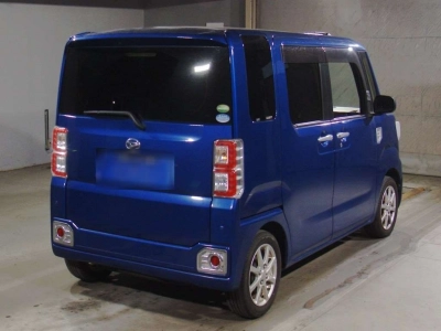 DAIHATSU WAKE