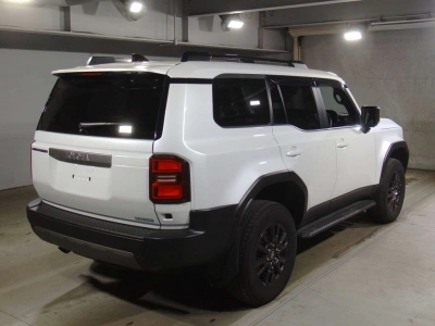 TOYOTA LAND CRUISER 250