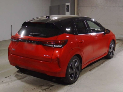 NISSAN AURA