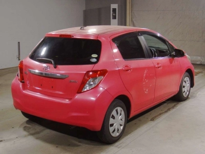 TOYOTA VITZ