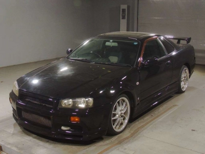 NISSAN SKYLINE