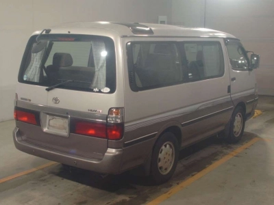 TOYOTA HIACE WAGON