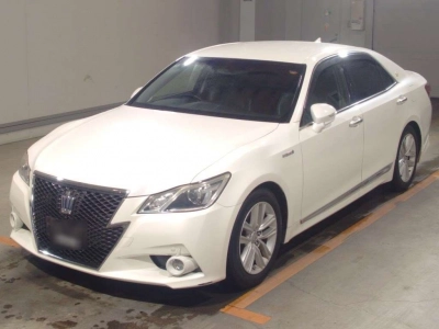 TOYOTA CROWN HYBRID
