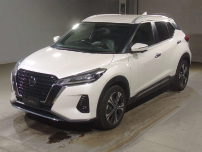 NISSAN KICKS