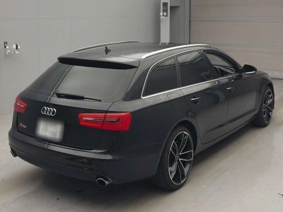 AUDI A6 AVANTE