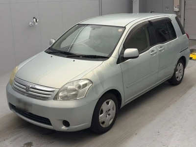TOYOTA RAUM