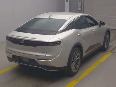 TOYOTA CROWN CROSSOVER