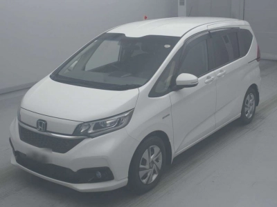 HONDA FREED + HYBRID