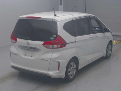 HONDA FREED + HYBRID