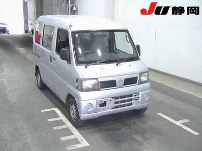 NISSAN CLIPPER VAN