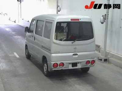 NISSAN CLIPPER VAN