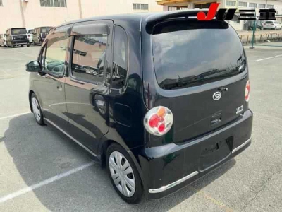 DAIHATSU MOVE LATTE