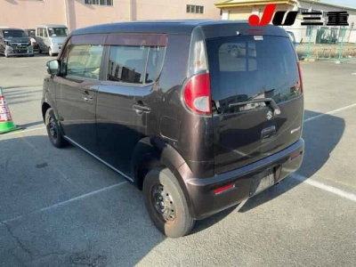 SUZUKI MRWAGON